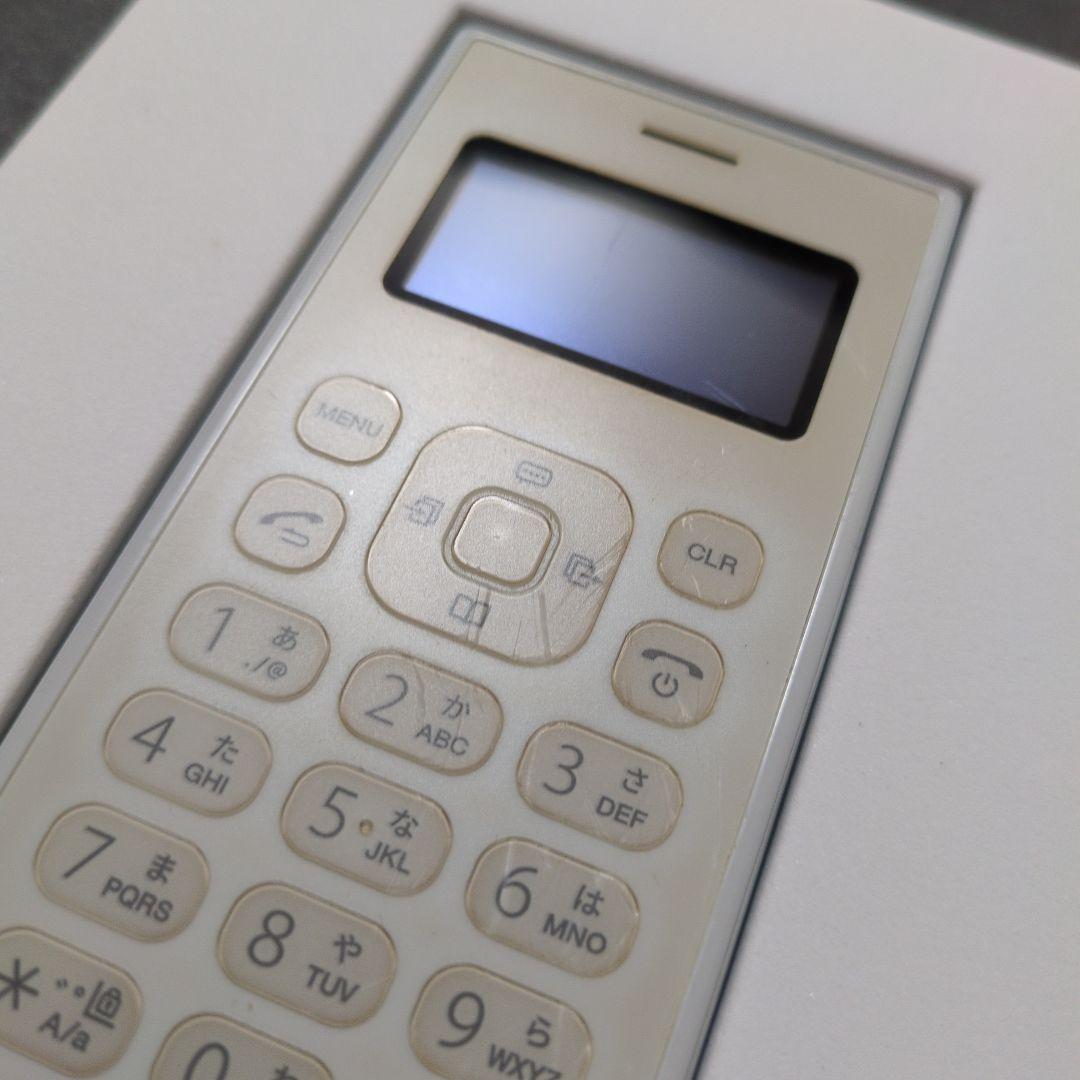 docomo ホワイト ワンナンバーフォン ON 01 携帯電話本体