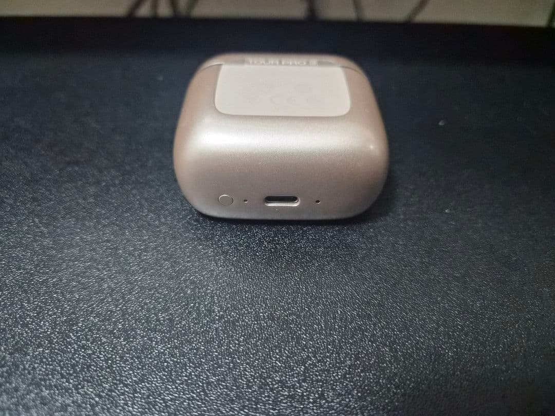 【10/11本日発送】JBL Tour pro 3 ラテ　ノイズキャンセリング