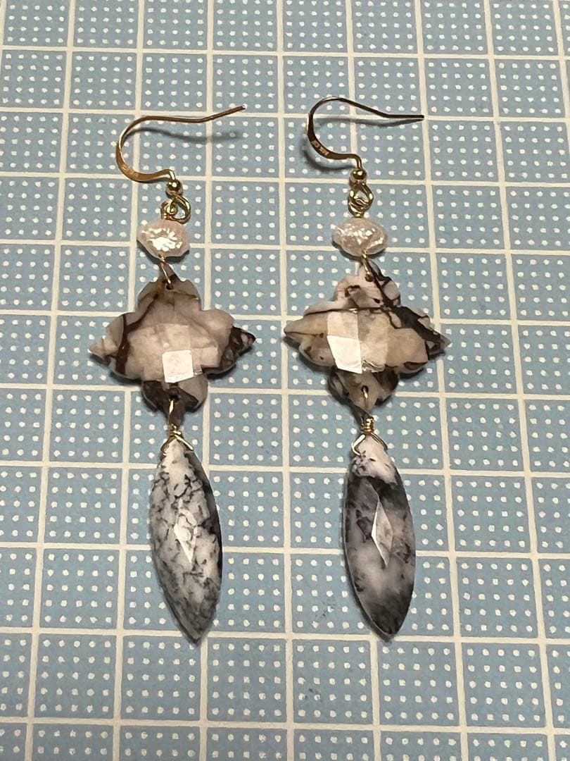 ピカソホースジャスパー　カービング　デンドライト　淡水パール　14kgfピアス