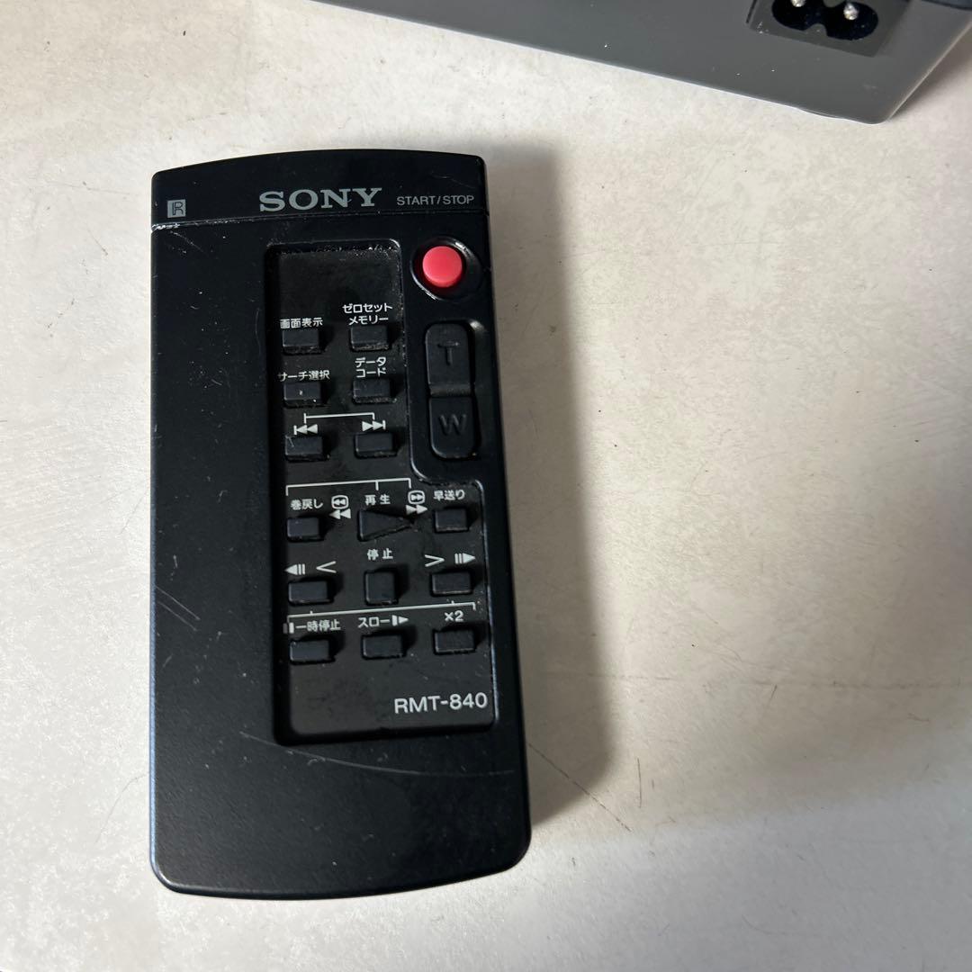 【ジャンク/故障品】ソニーDCR-VX2000 ビデオカメラ＋AC-VQ850