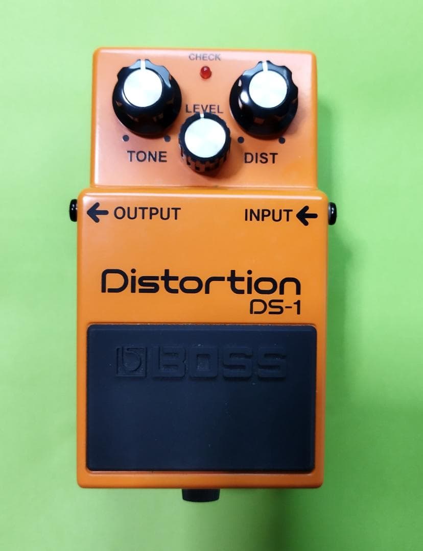 美品 箱、説明書付き BOSS Distortion DS-1