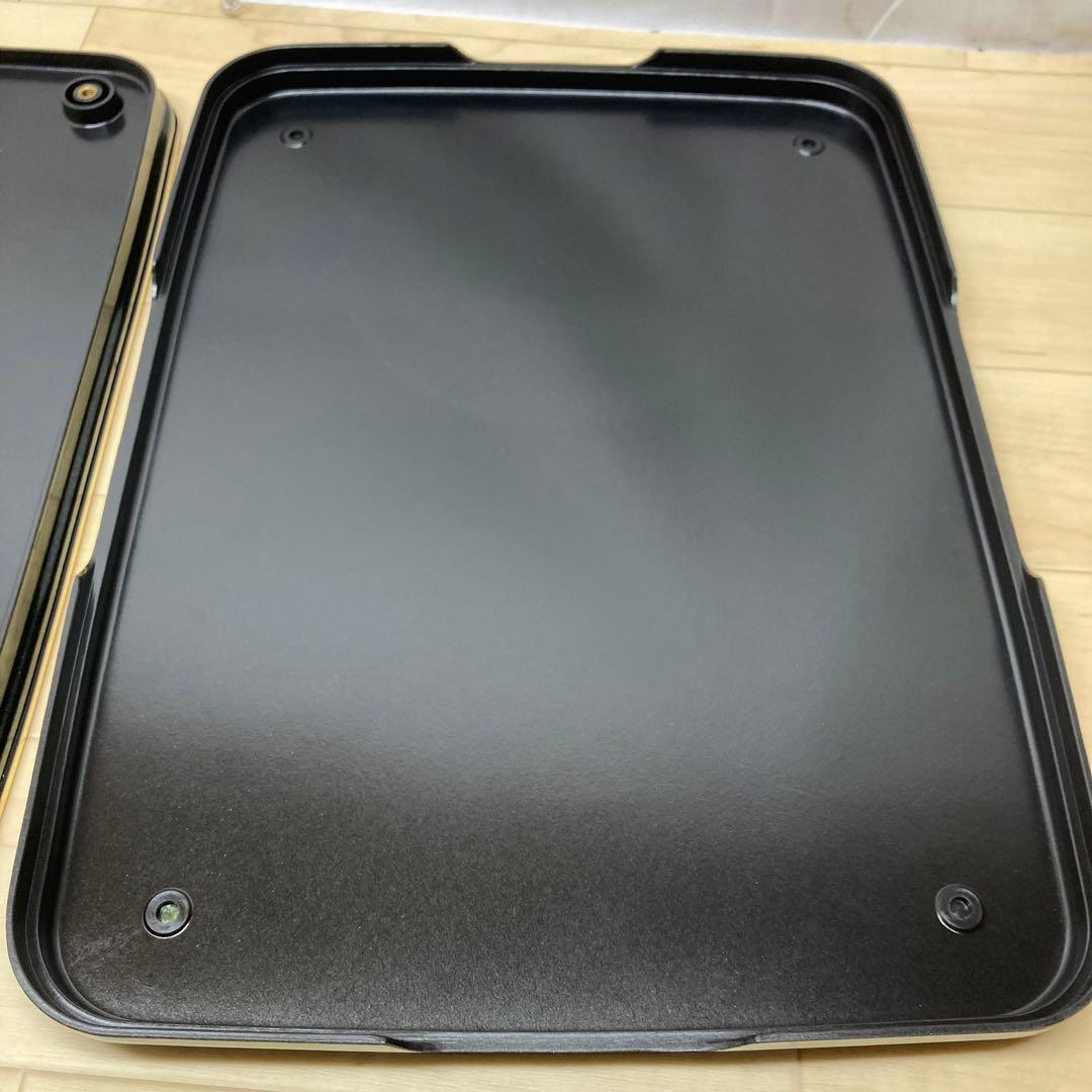 【未使用品】ポットワゴン　茶台　金彩蒔絵花文　美術漆器　アンティーク　06255