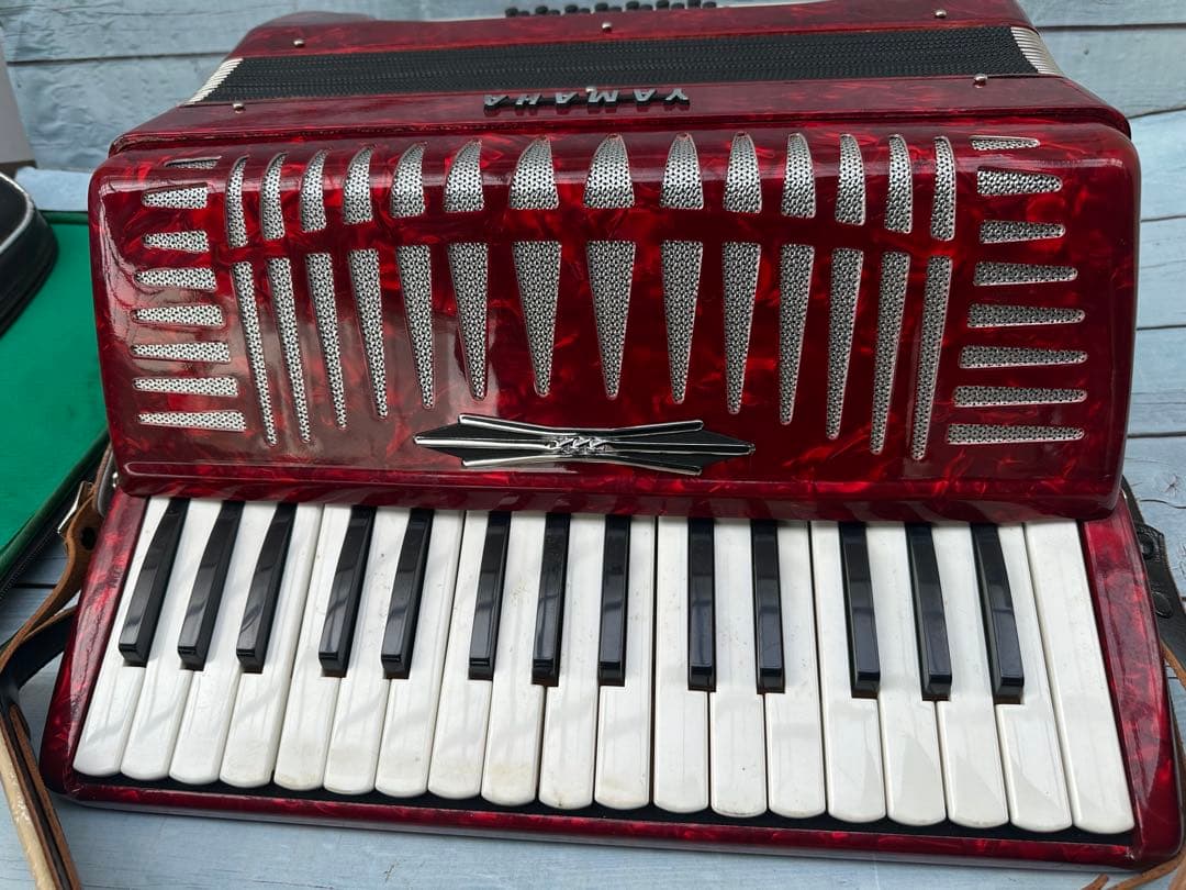 YAMAHA ヤマハ　32鍵盤　YA-21 アコーディオ(H41)