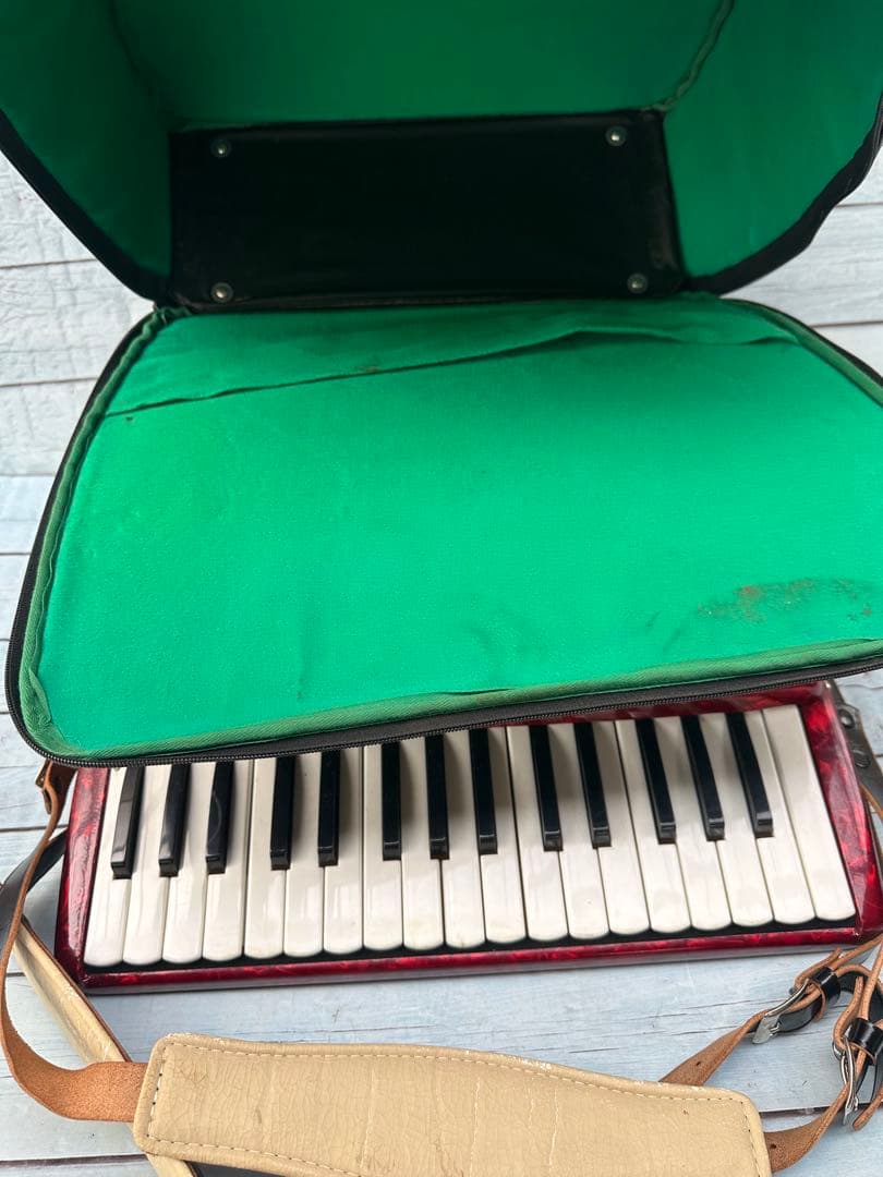 YAMAHA ヤマハ　32鍵盤　YA-21 アコーディオ(H41)