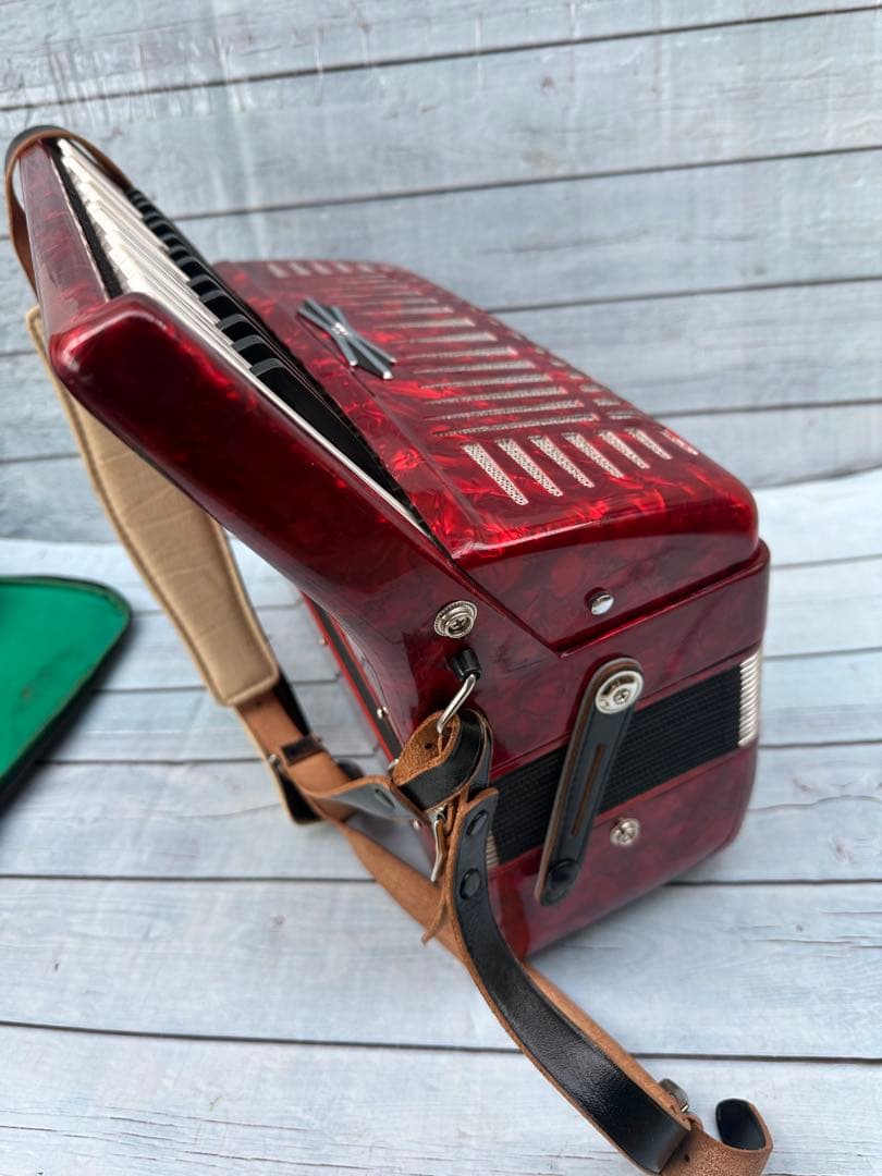 YAMAHA ヤマハ　32鍵盤　YA-21 アコーディオ(H41)