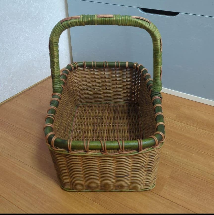 ⭐籐製 ラタン ブックスタンド・バスケット♥2点セット