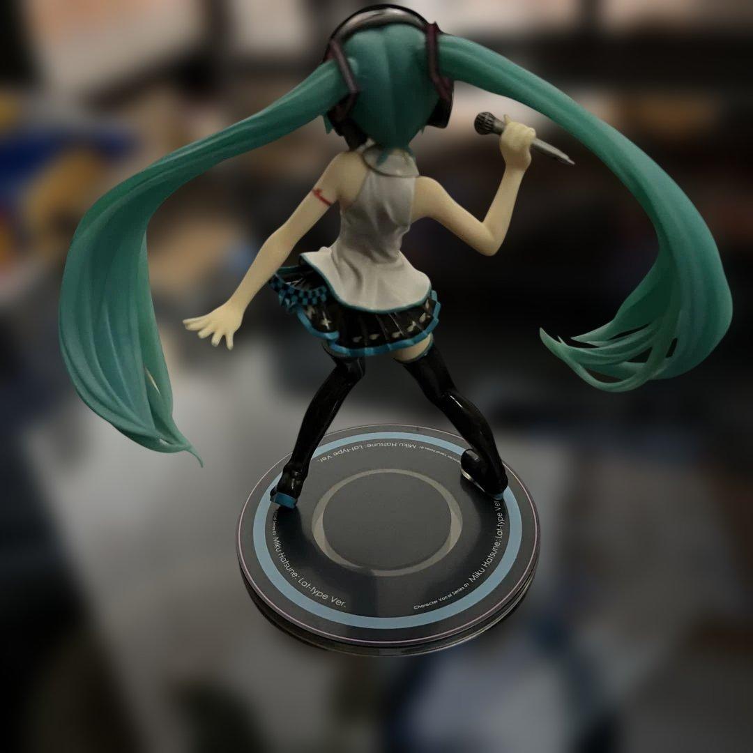 初音ミク フィギュア Lat式Ver. 1/8 グッドスマイルカンパニー