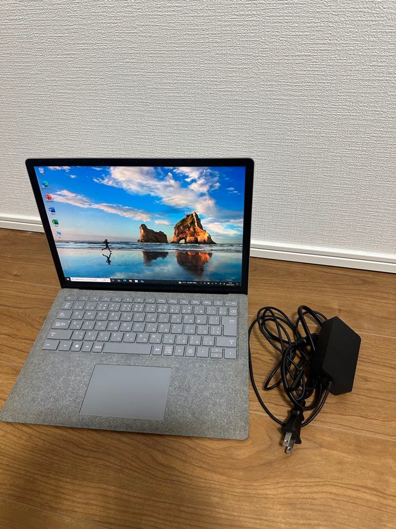 Surface laptop 1769 i5第7世代256SSD メモリ8GB
