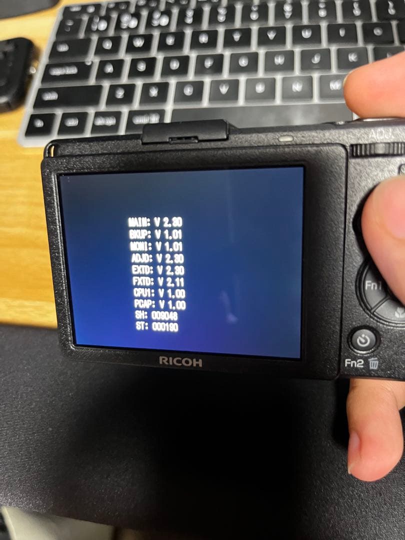 RICOH GR digital IV シャッター回数1万未満