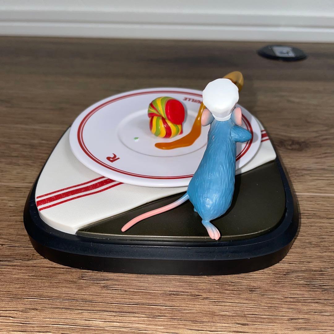 ピクサー　ハッピーくじ　フィギュア　まとめ売り　計5点