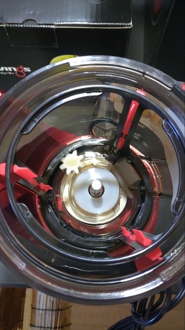 【新品未使用】Kuvings クビンズ 低速スロージューサー JSG-641M