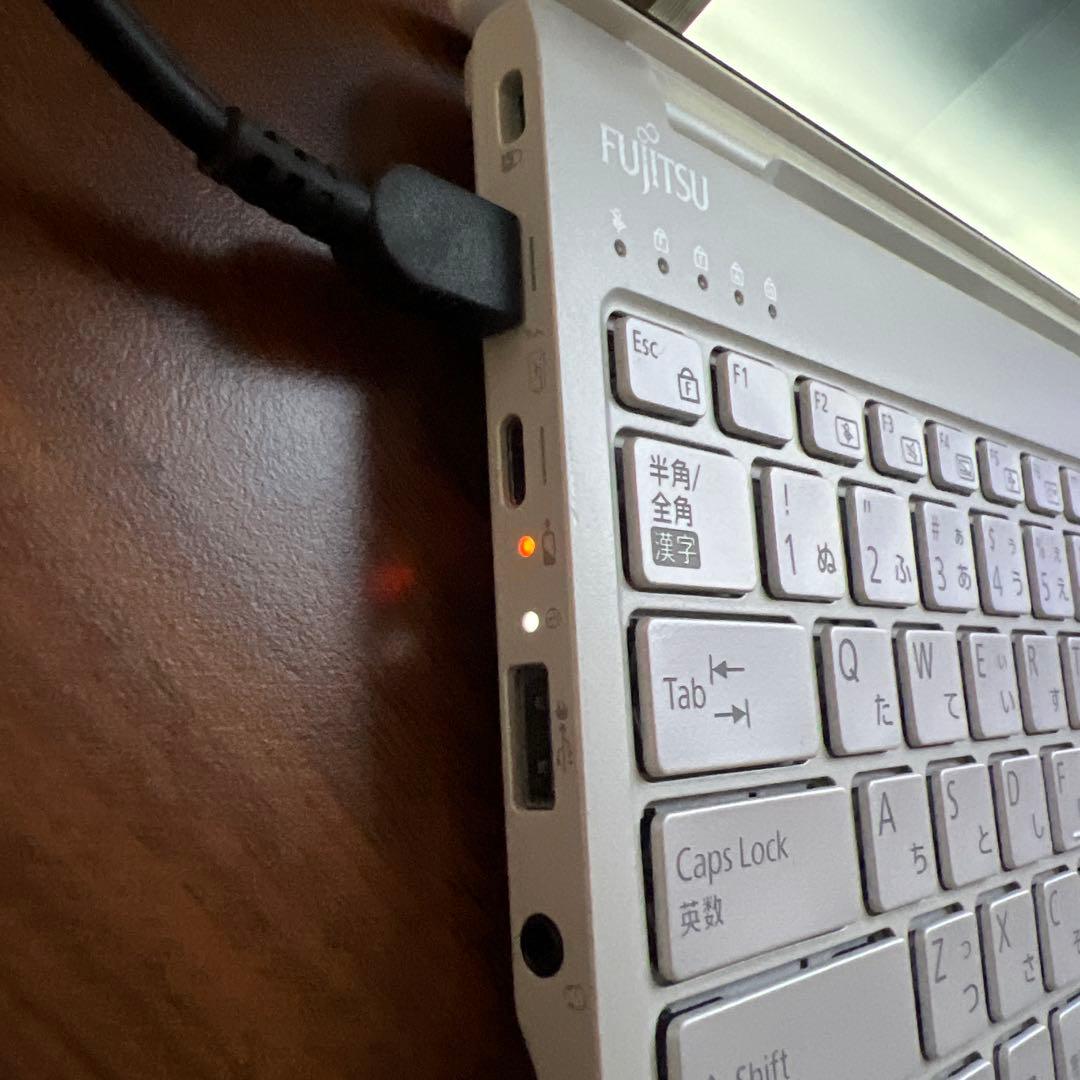 【液晶故障】富士通 Core Ultra7 155 16GB 外部出力正常動作