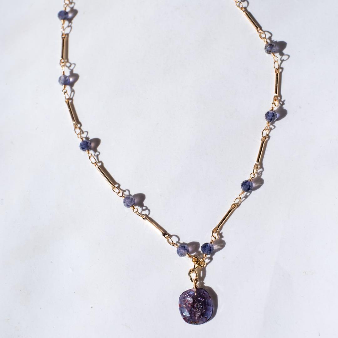 14kgfアイオライトサンストーンローズカットネックレス