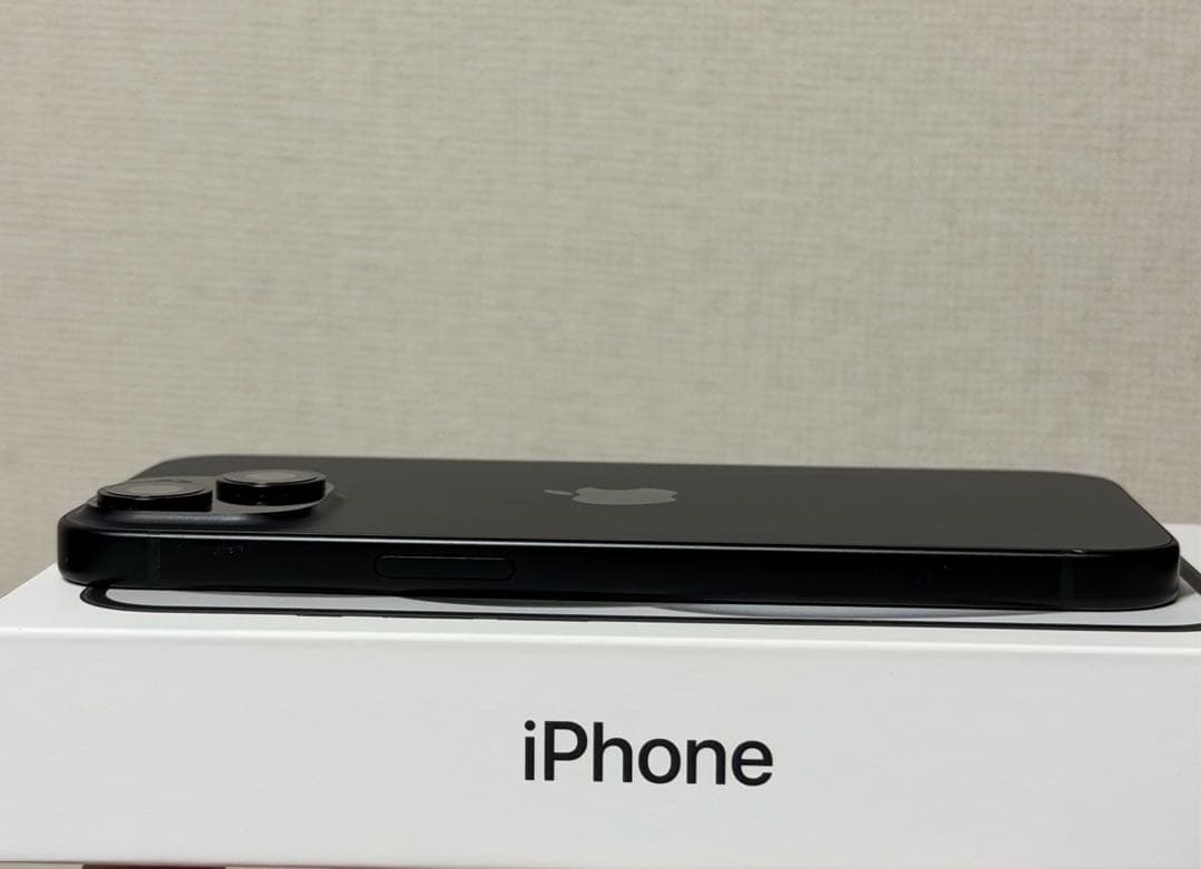 【美品】 iPhone15 128GB BLACK SIMフリー