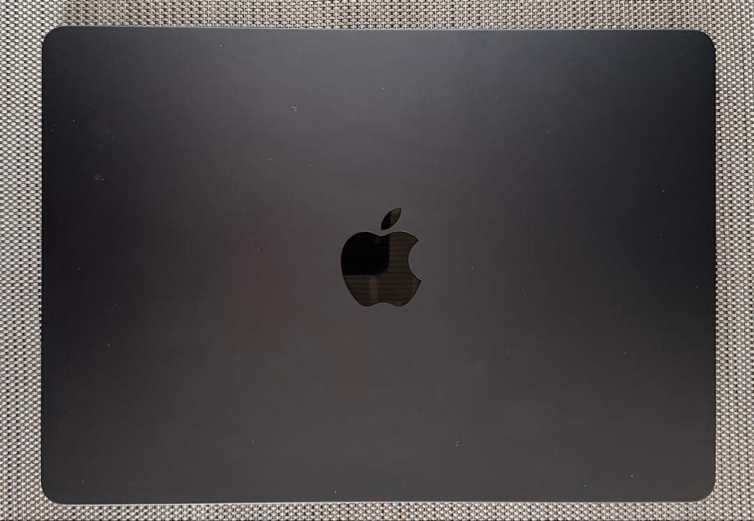 極美品 MacBook Air M2 / メモリ8GB / SSD 256GB