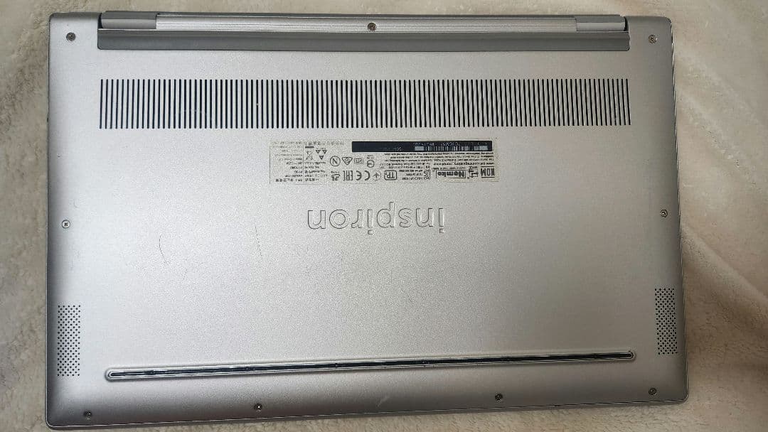Dell Inspiron 7490 シルバーノートPC