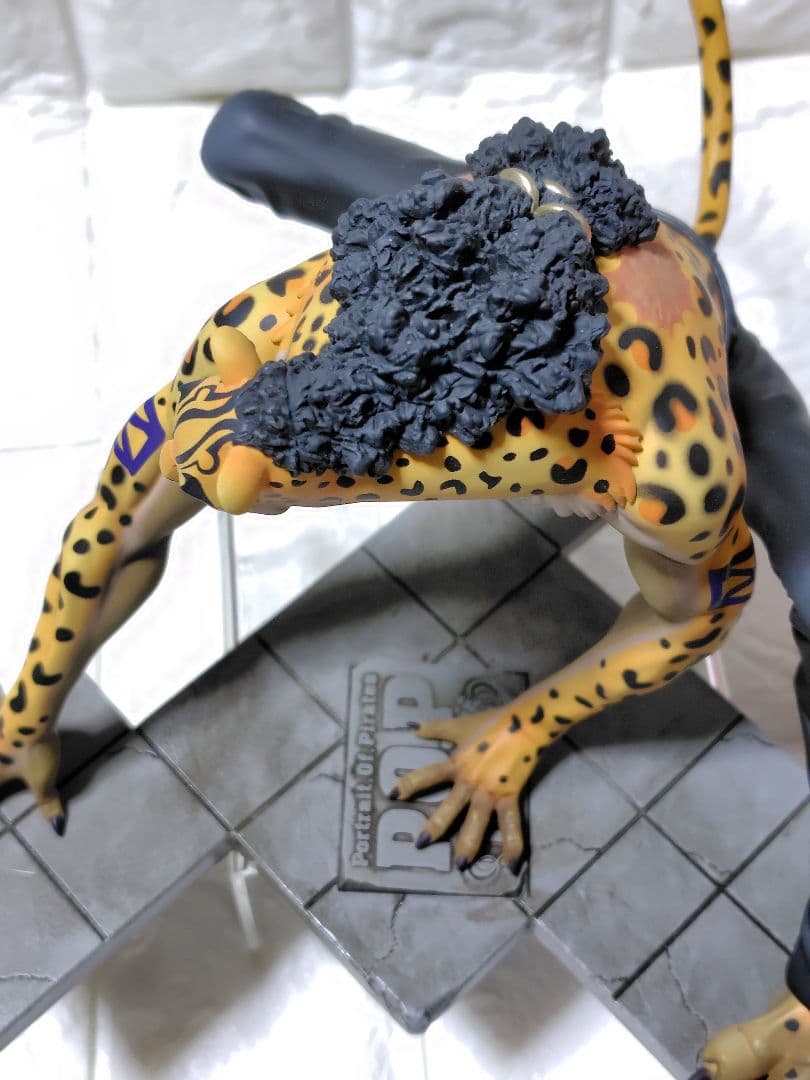 ONEPIECE　ワンピース　P.O.P　ロブ・ルッチ　フィギュア【美品】