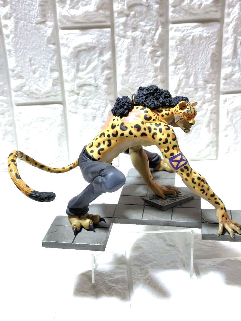 ONEPIECE　ワンピース　P.O.P　ロブ・ルッチ　フィギュア【美品】