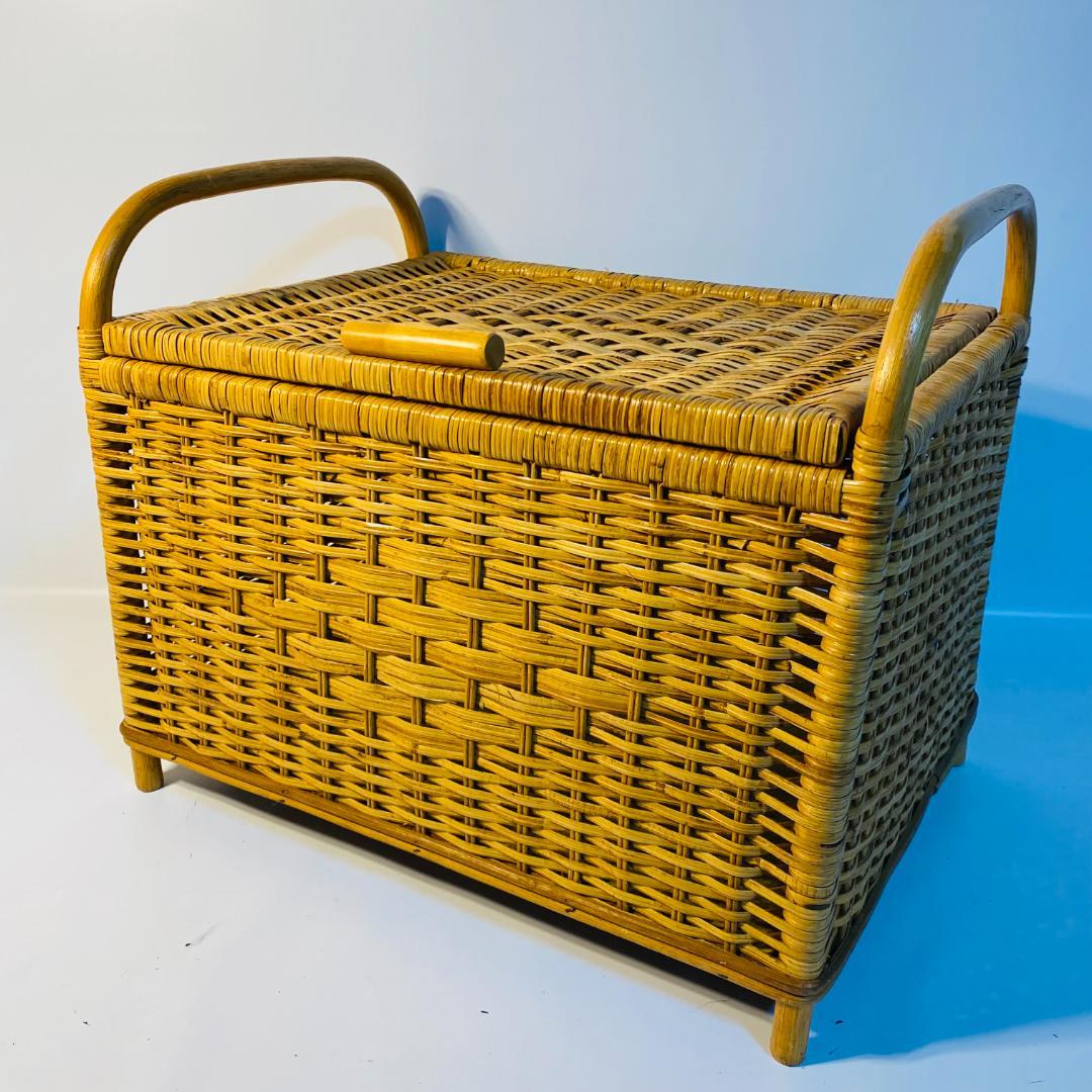 ラタン 籐 籠 蓋付 フタ 脚付 W48.5cm D35cm H41cm