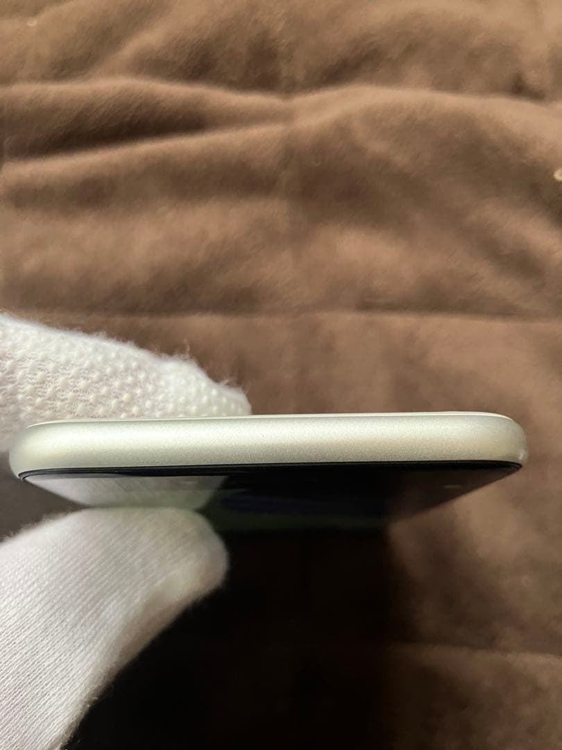 iPhone SE第2世代 64GB ホワイト本体のみ