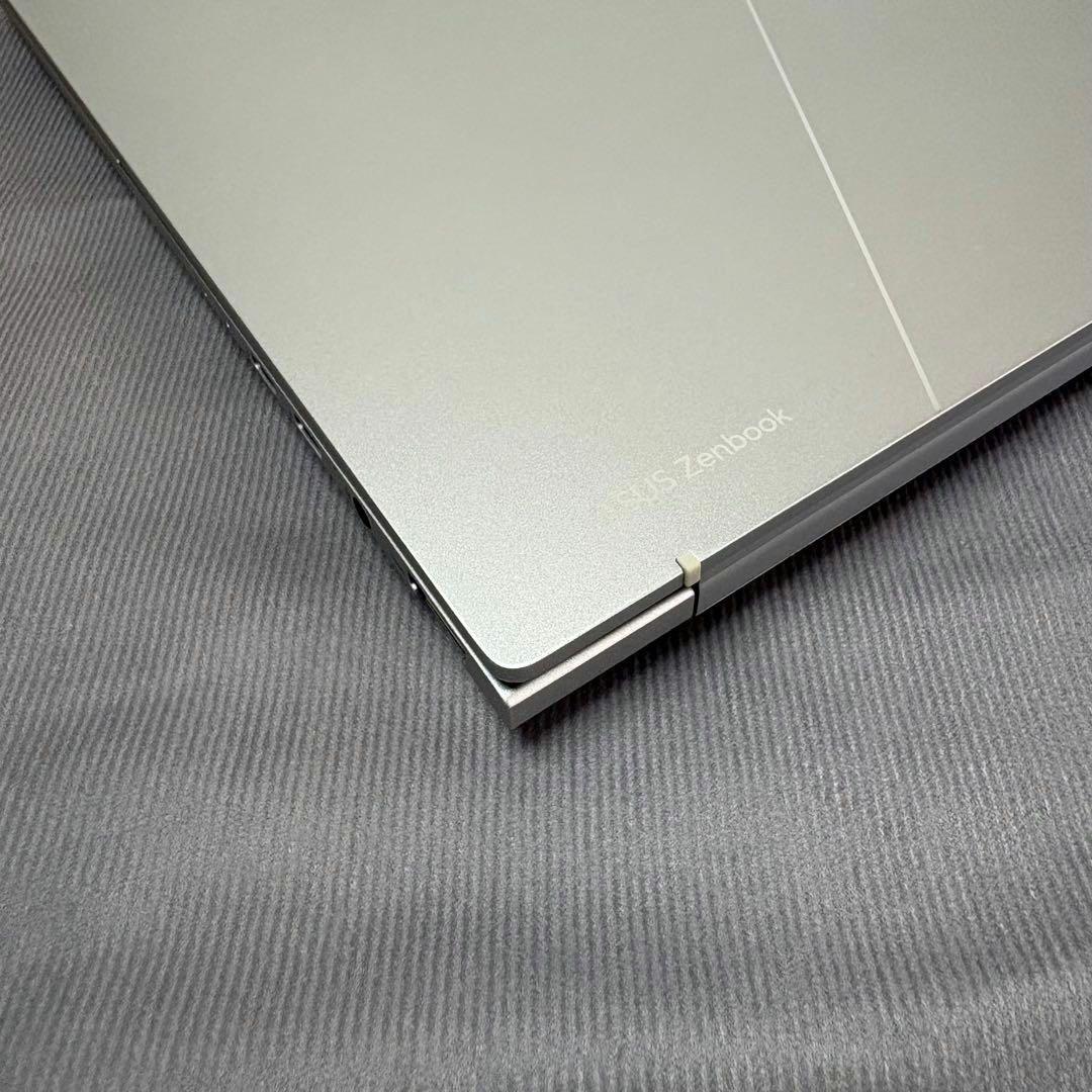 Windowsノート本体 ASUS zenbook14 oled core ultra 7 1TB