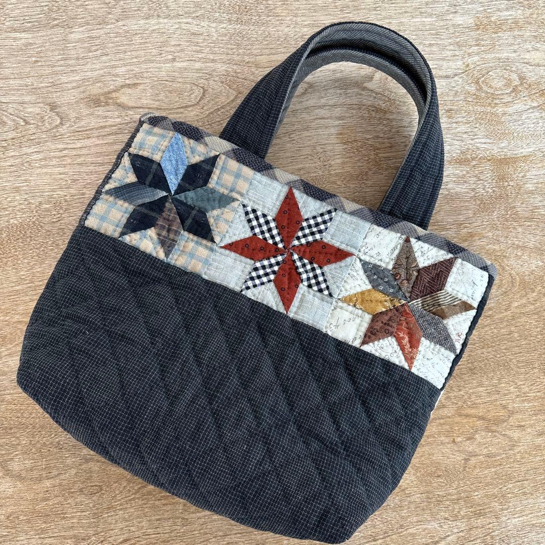 パッチワークキルト　洗濯物アップリケとレモンスターのトートバック　ハンドメイド