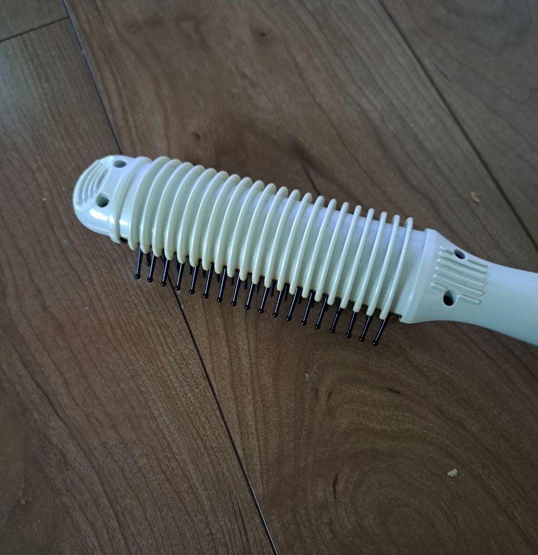 【美品】とかすだけのブラシ型ストレートヘアアイロン