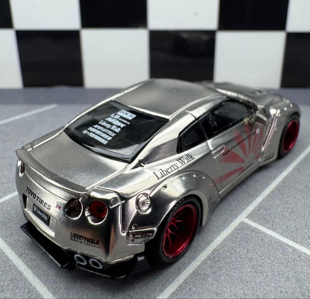 MINI GT LB★Works NissanGT-R Stain Silver