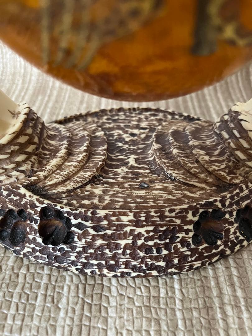 ダチョウの卵　アフリカお土産　置物