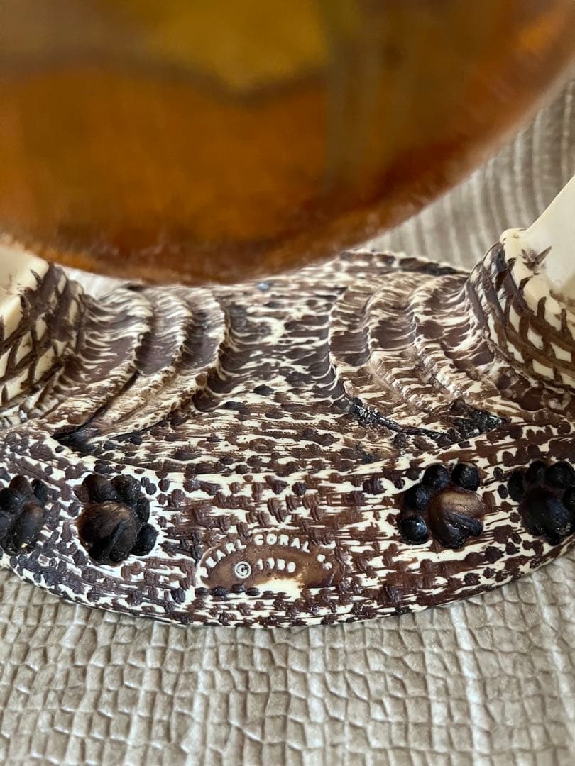 ダチョウの卵　アフリカお土産　置物