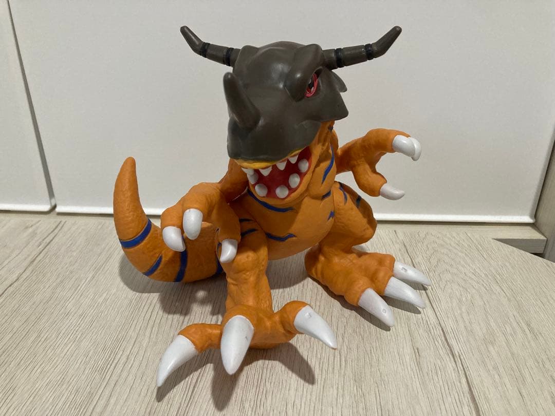 デジモンアドベンチャー　グレイモン　アグモン　ガブモン