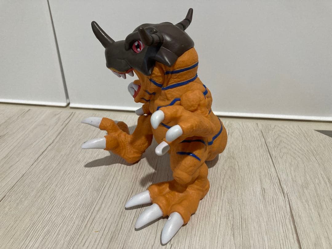 デジモンアドベンチャー　グレイモン　アグモン　ガブモン