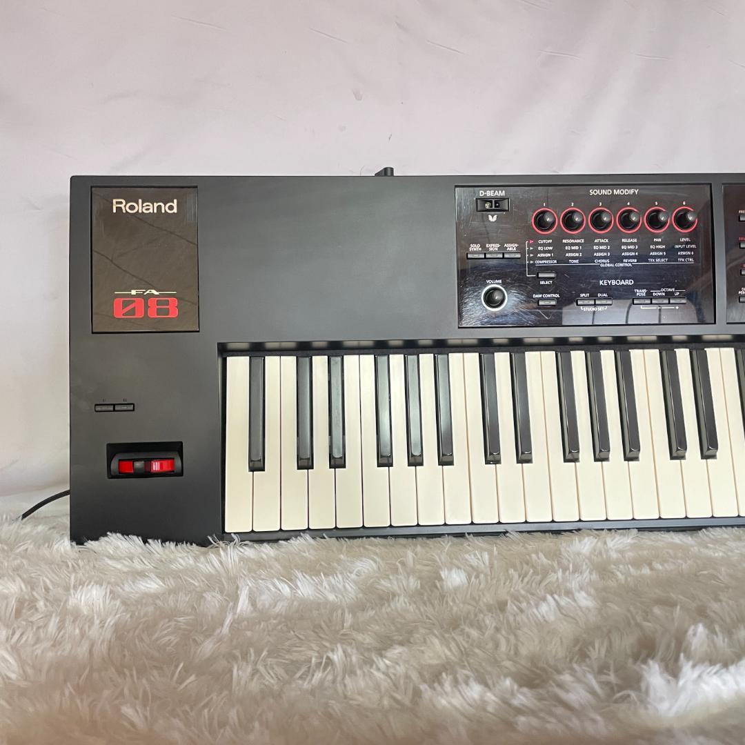 Roland ローランド FA-08 88鍵　上村ひなの