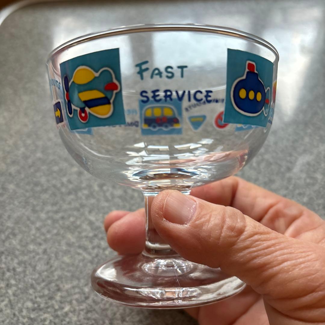 未使用サンリオみんなのたあ坊、けろけろけろっぴ、ランナバウツ.デザートグラス3個