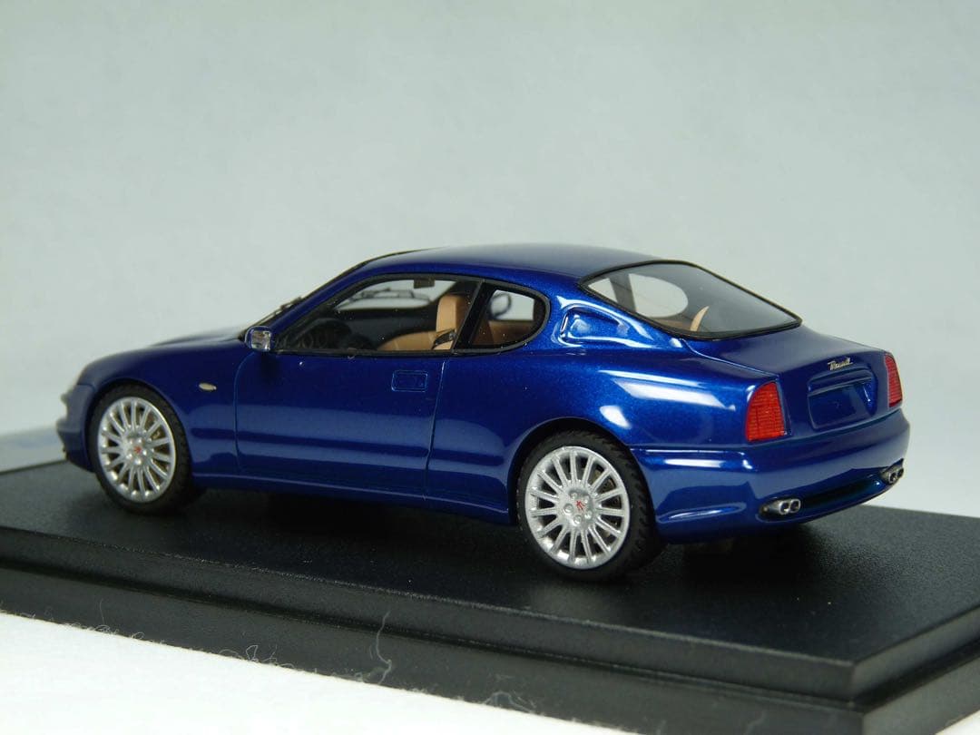 BBR マセラティクーペ　GT 2002年 ブルー