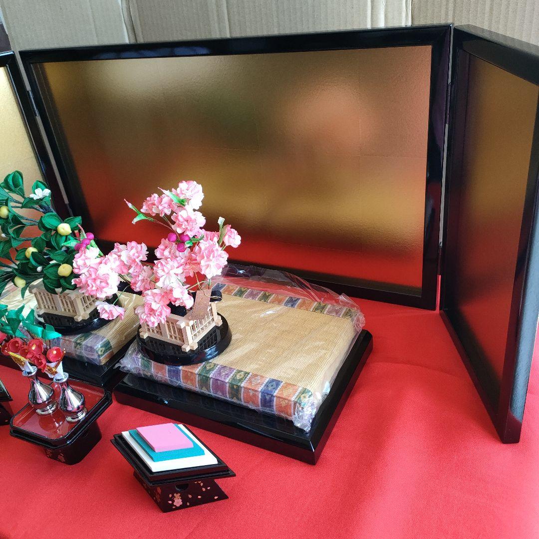 雛道具　ひな祭り飾りセット (屏風、新王台、桜橘、前飾り、雪洞、赤い毛氈)6点
