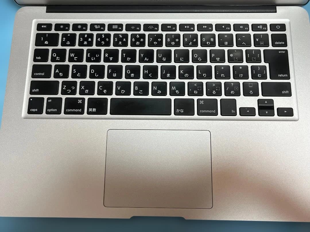 MacBook Air 13インチ Early 2014 本体　電池交換済