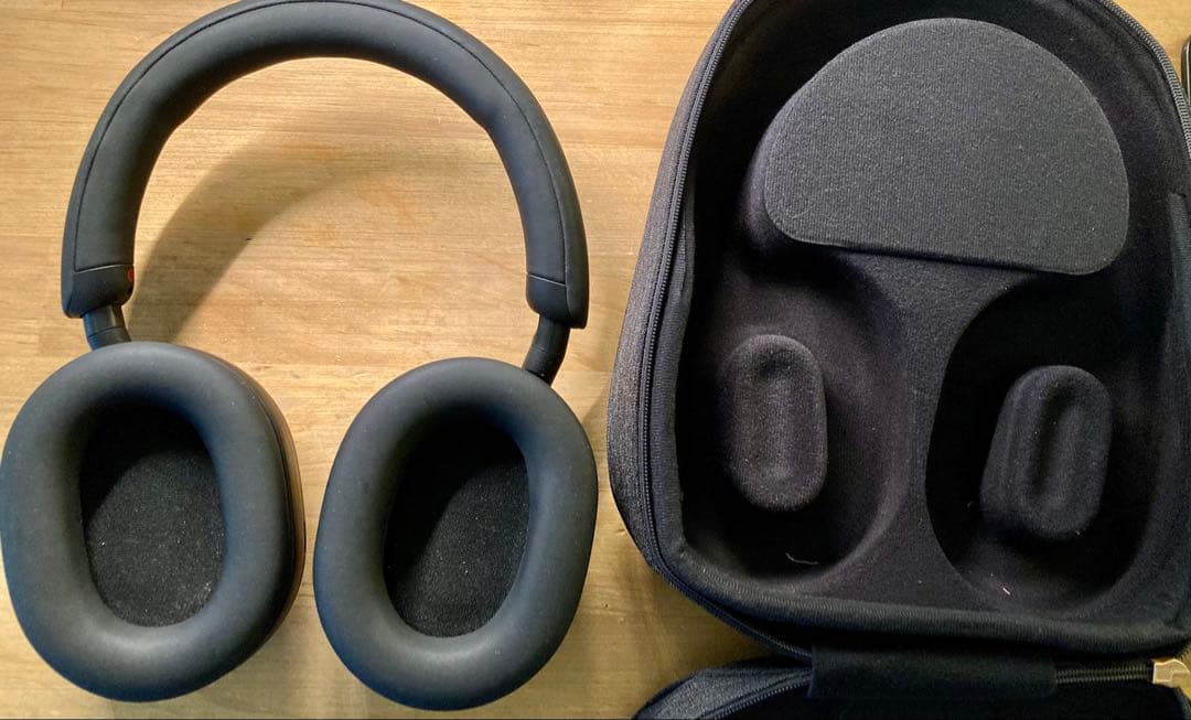 ヘッドホン Sony wh-1000xm5