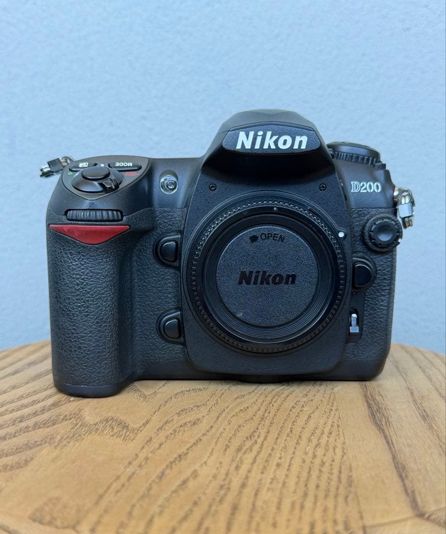 Nikon ニコン D200 動作品