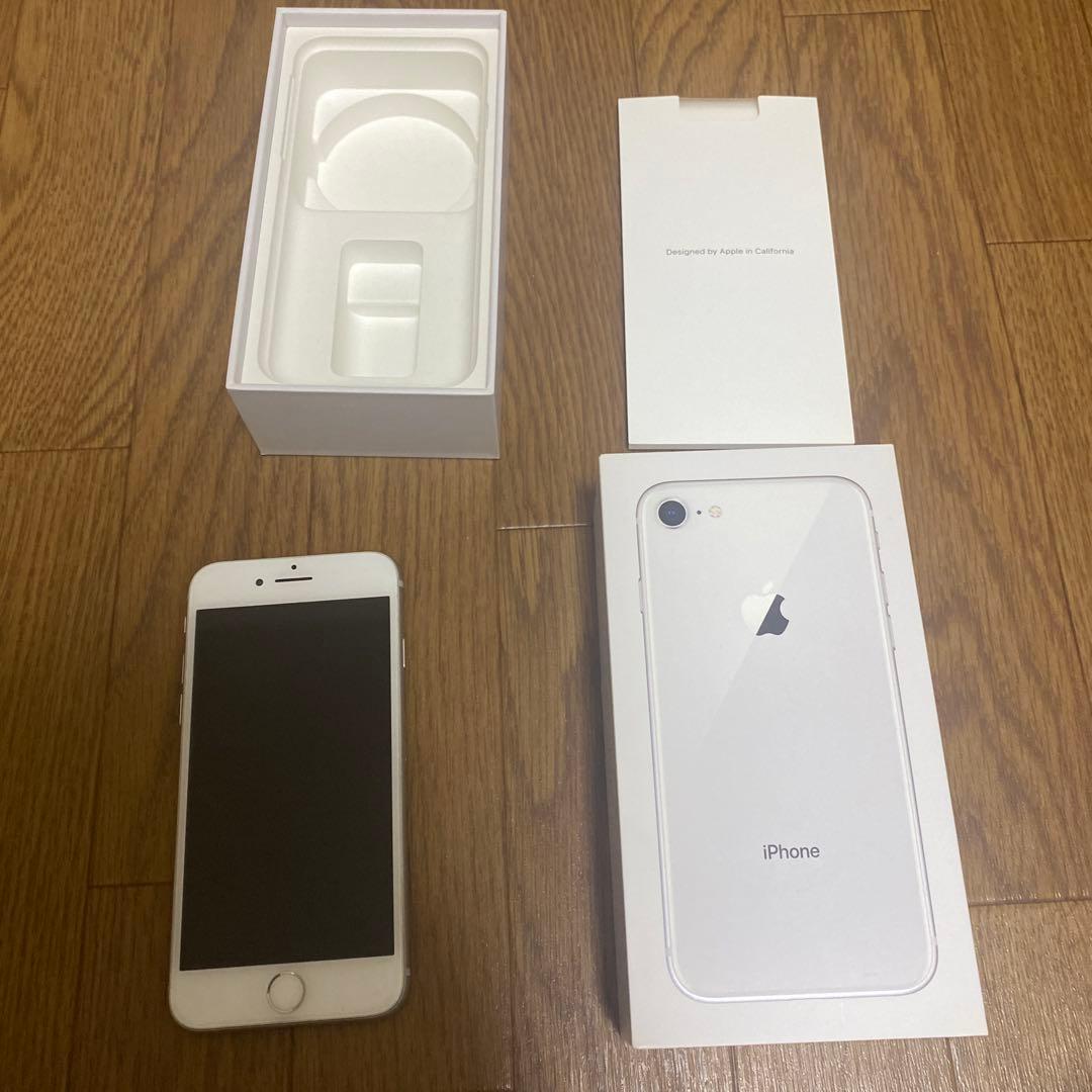Apple iPhone 8 本体 【動作良好】