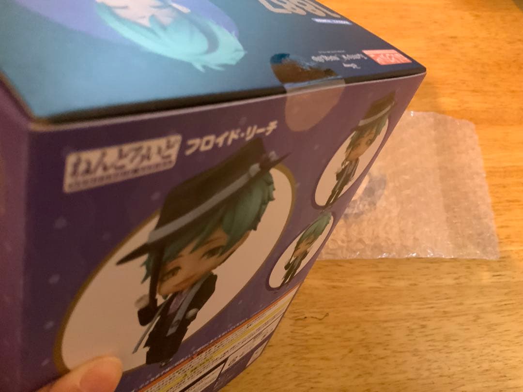 【未開封　缶バッチあり】ツイステ　フロイド　ねんどろいど