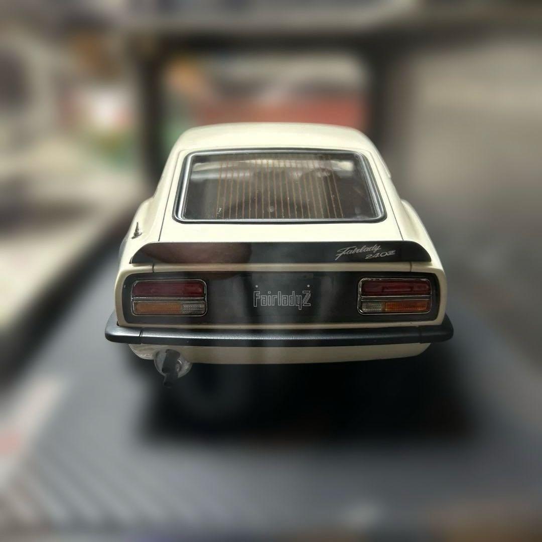 イグニッションモデル 1/18 日産フェアレデ240ZG (HS30) ホワイト