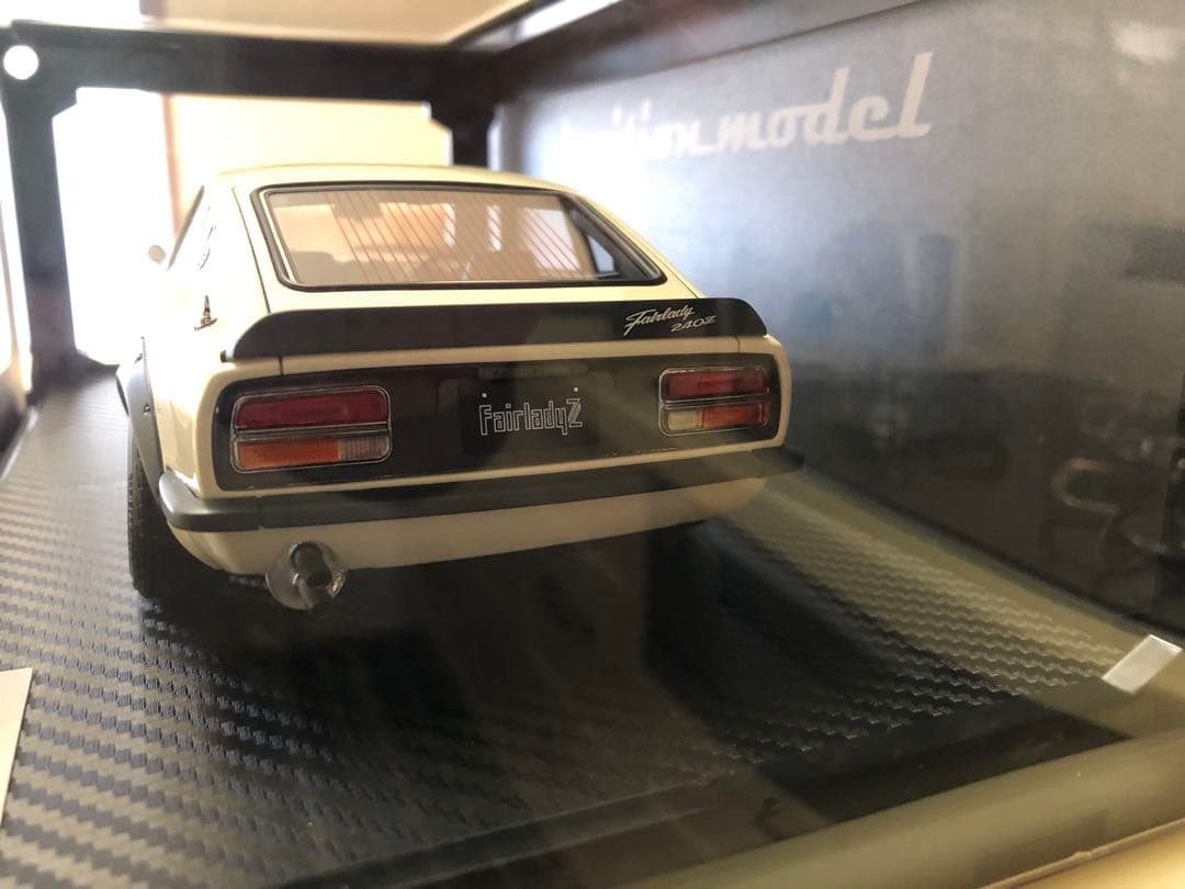 イグニッションモデル 1/18 日産フェアレデ240ZG (HS30) ホワイト