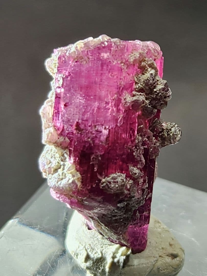 トルマリン(ルベライト) ＆マイカ(雲母) 共生原石