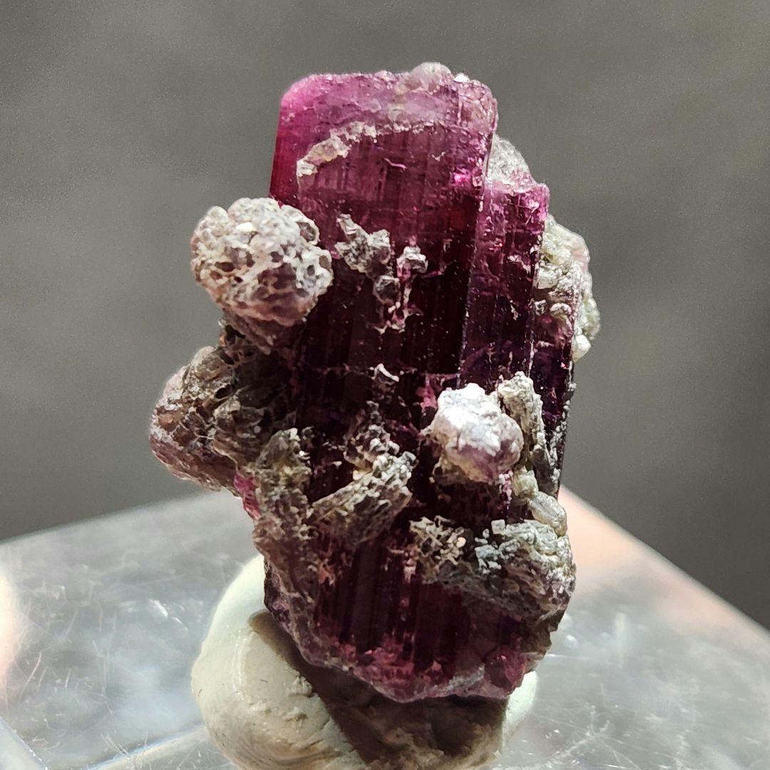 トルマリン(ルベライト) ＆マイカ(雲母) 共生原石