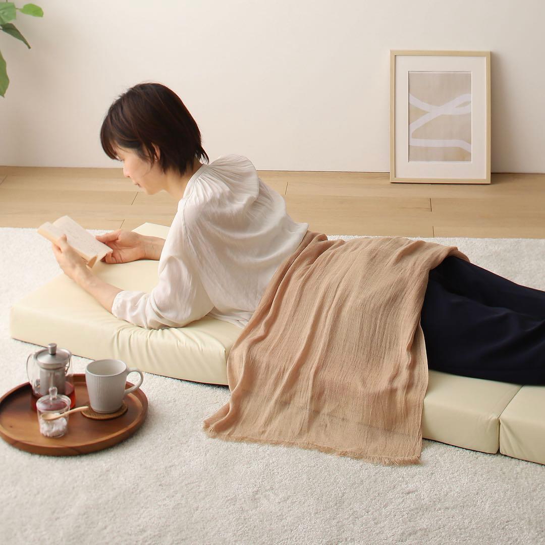 I新品 フロアマット 180cm ブラック 黒 クッションマット レザー 座布団