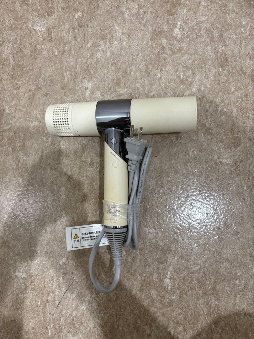 コンパクトハンドヘルドドライヤー ベージュ