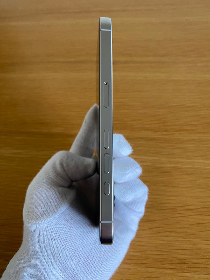 美品　iPhone 16 Pro バッテリー最大容量94% iPhone本体