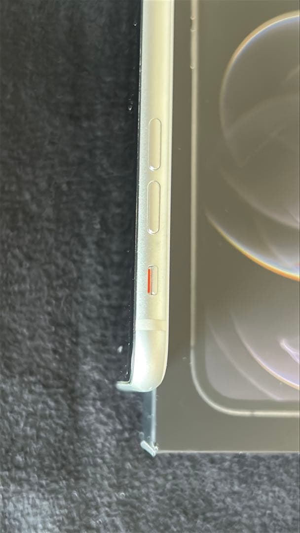 綺麗⚫︎Apple iPhone SE 第2世代 64GB 本体