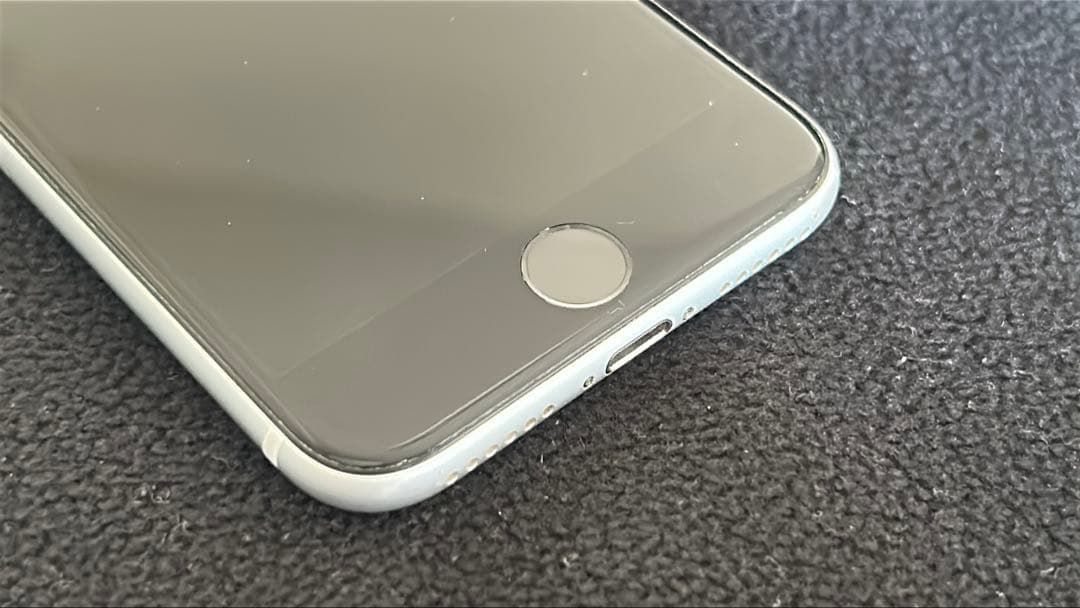 綺麗⚫︎Apple iPhone SE 第2世代 64GB 本体